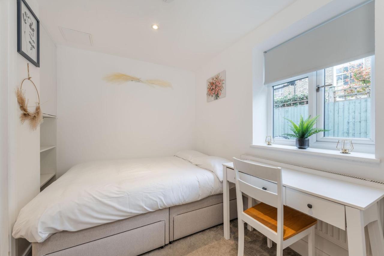 Three-Bedroom Bliss In London Town 외부 사진