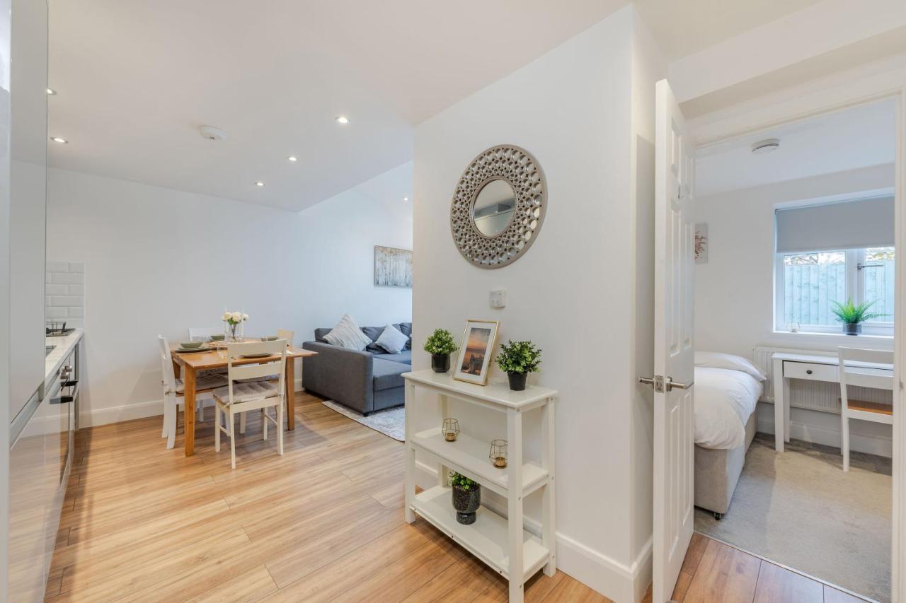 Three-Bedroom Bliss In London Town 외부 사진