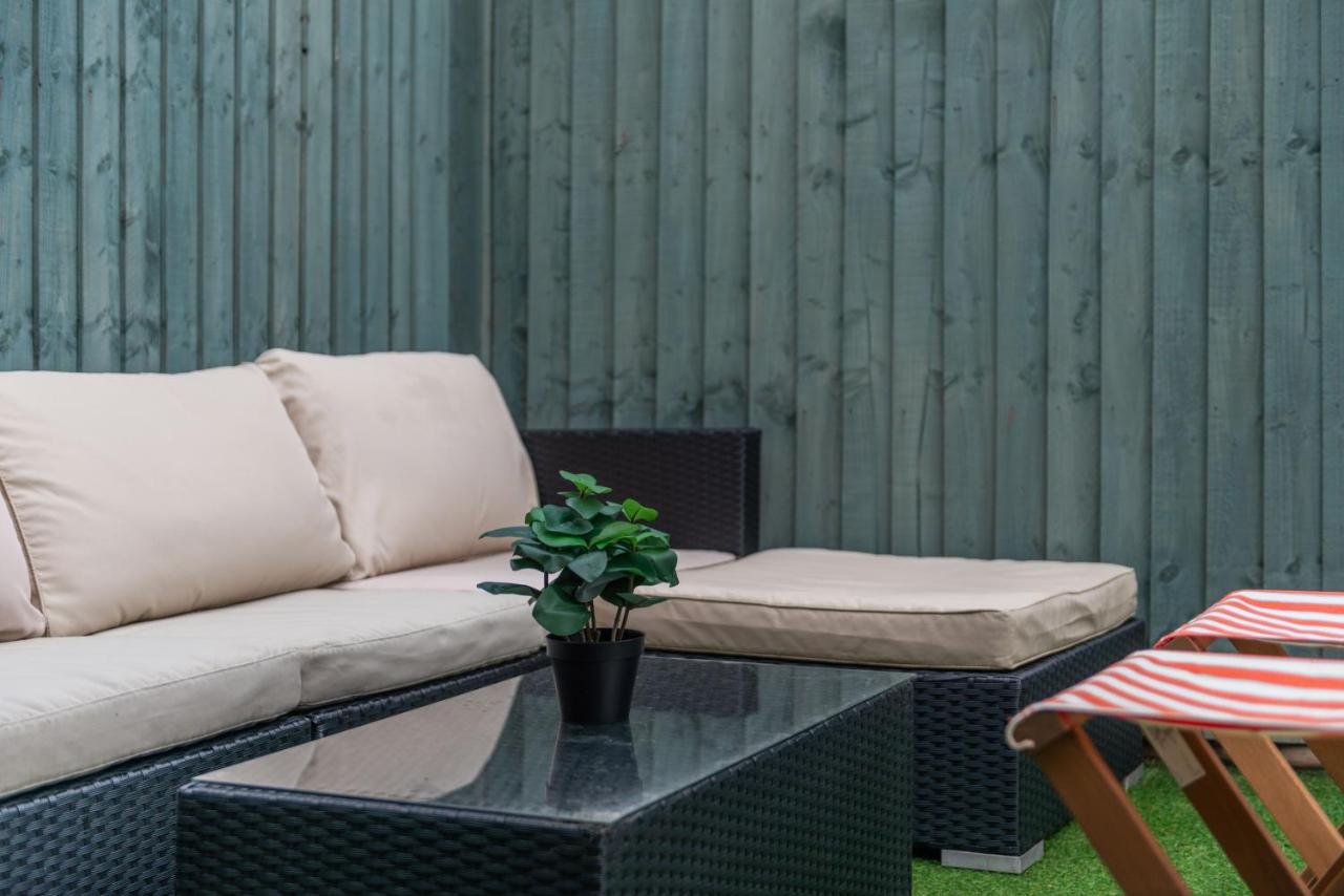 Three-Bedroom Bliss In London Town 외부 사진