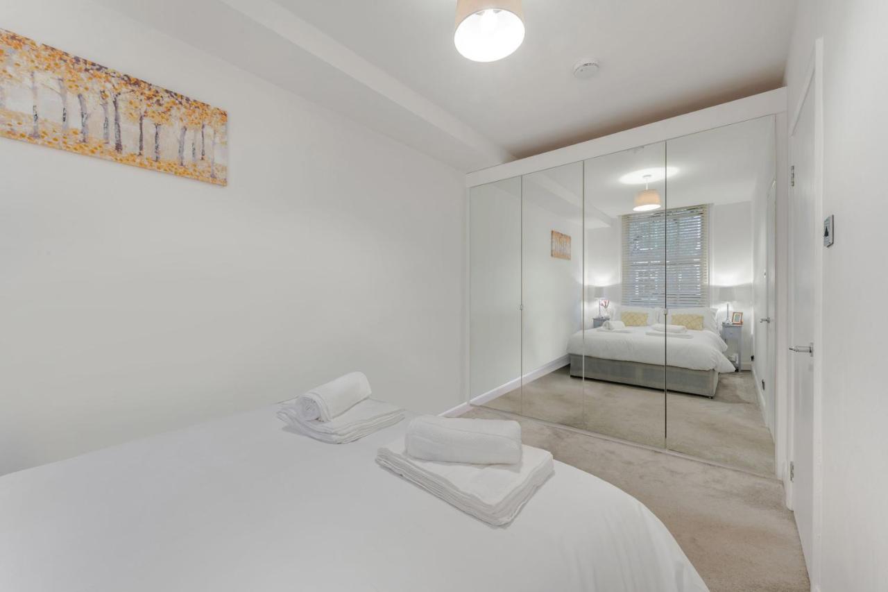 Three-Bedroom Bliss In London Town 외부 사진